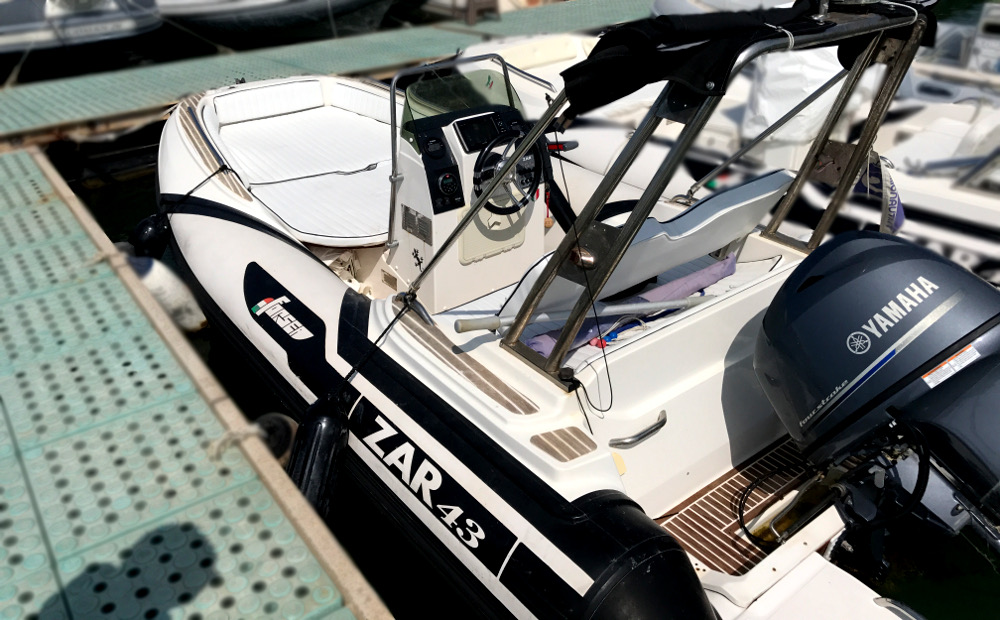 <<< VENDUTO >>> Zar 43 + 40/70Hp Yamaha 4T F40G del 2016 + Carrello<br><a href=dettaglio.aspx?Id=90 >VAI ALLA SCHEDA</a>